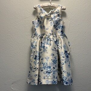 Bonnie Jean girls dress size 10 beautiful blue floral, flare strong hem like new